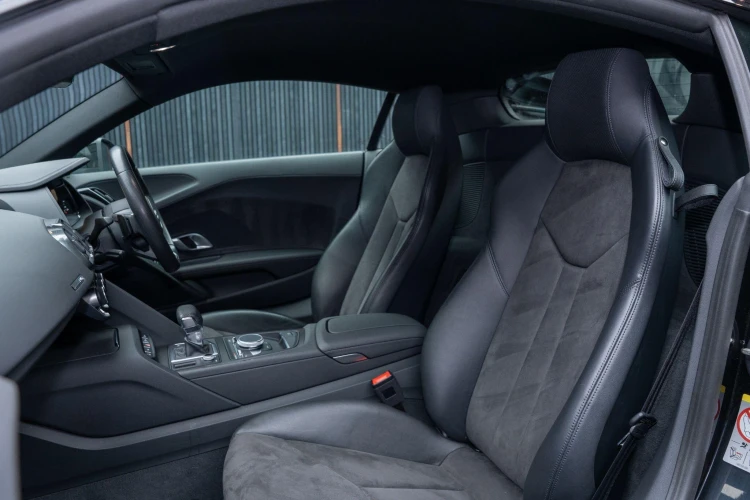 Vehicle Image 31