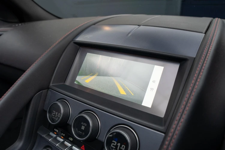 Vehicle Image 8