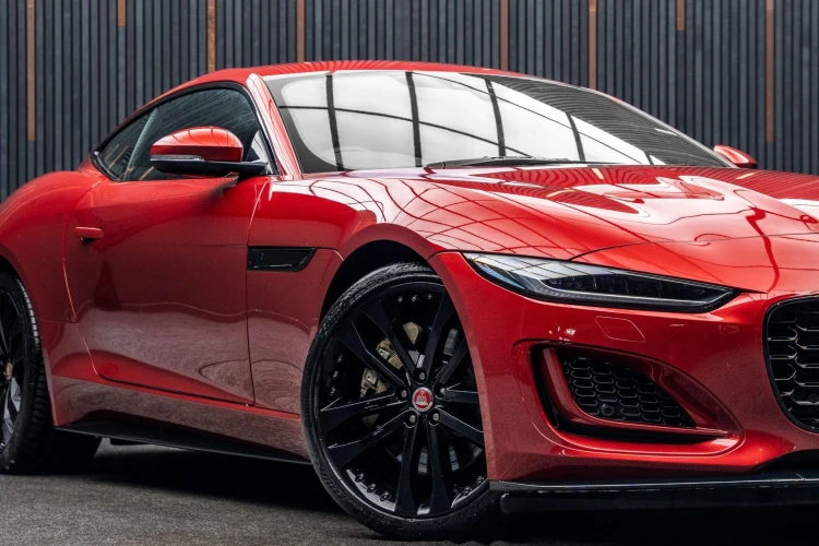 Vehicle Image 9