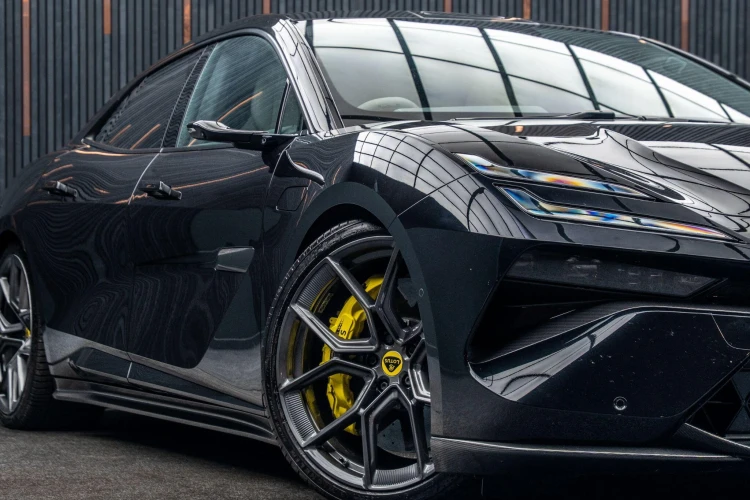 Vehicle Image 7