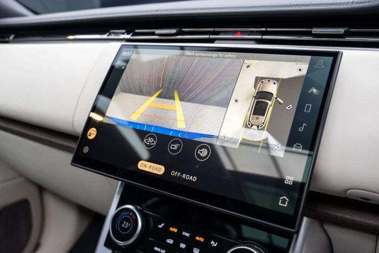 Vehicle Image 8