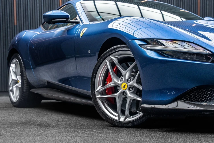 Vehicle Image 8