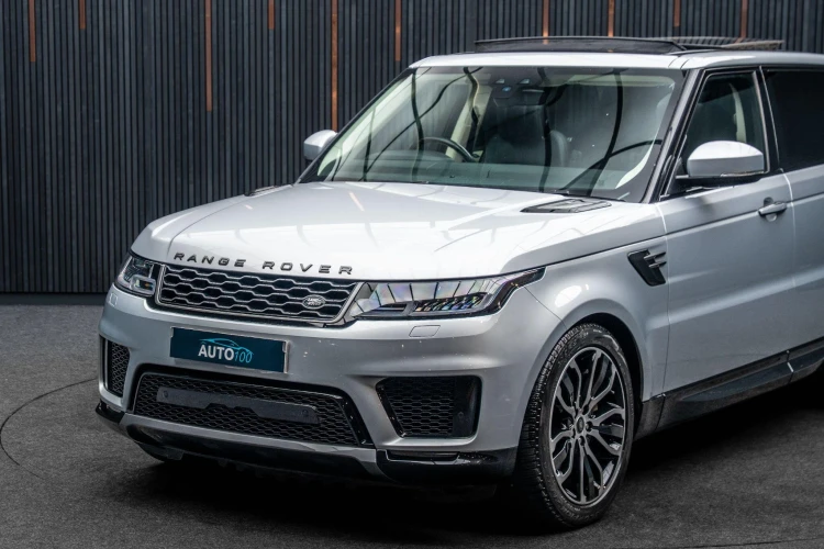 Vehicle Image 5