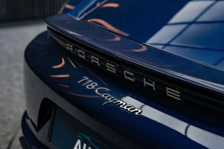 Vehicle Image 23