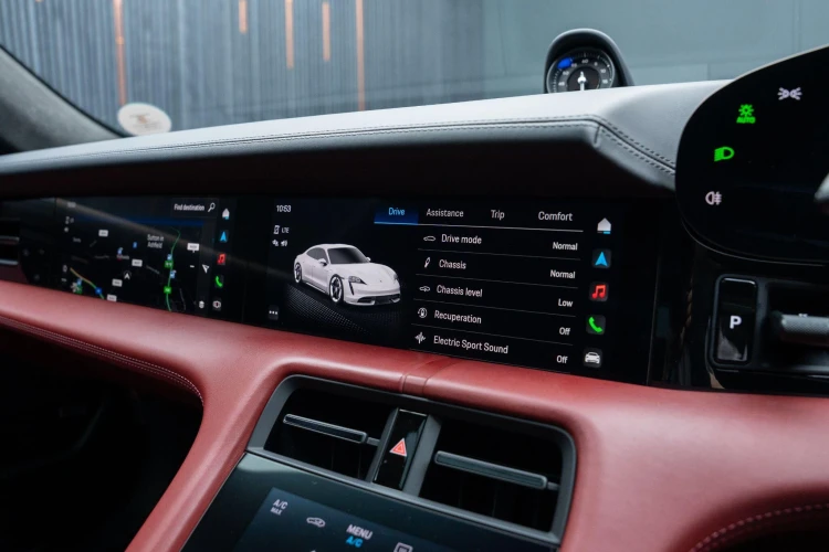 Vehicle Image 30