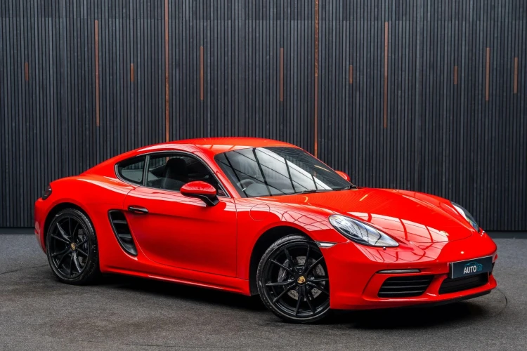 Vehicle Image 5