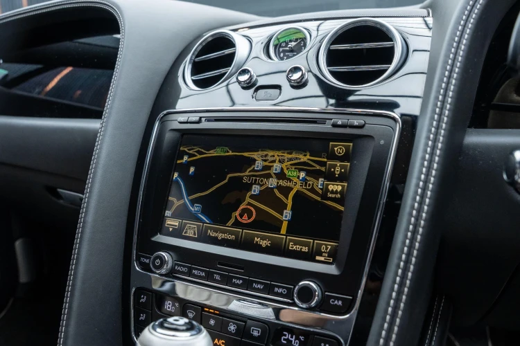 Vehicle Image 10