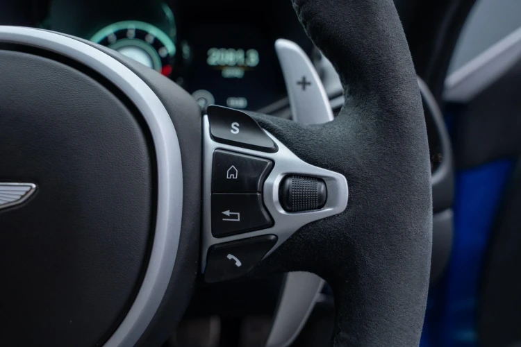 Vehicle Image 20