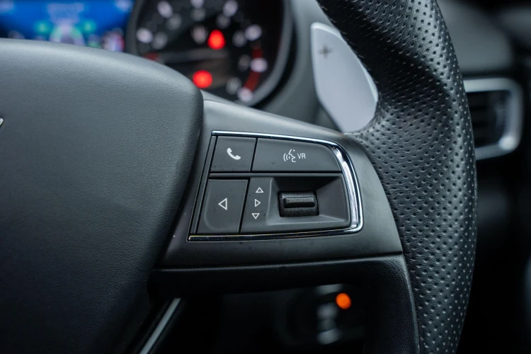 Vehicle Image 30