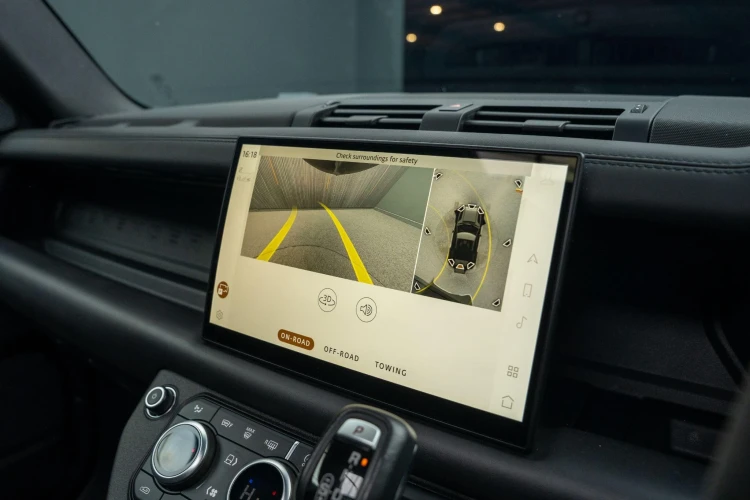 Vehicle Image 8