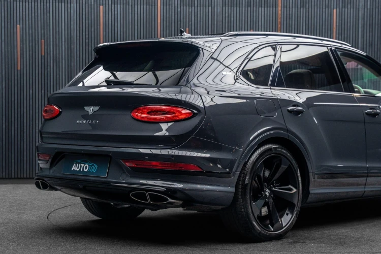 Vehicle Image 21