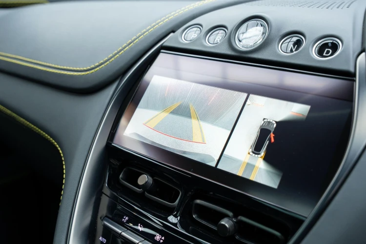 Vehicle Image 6
