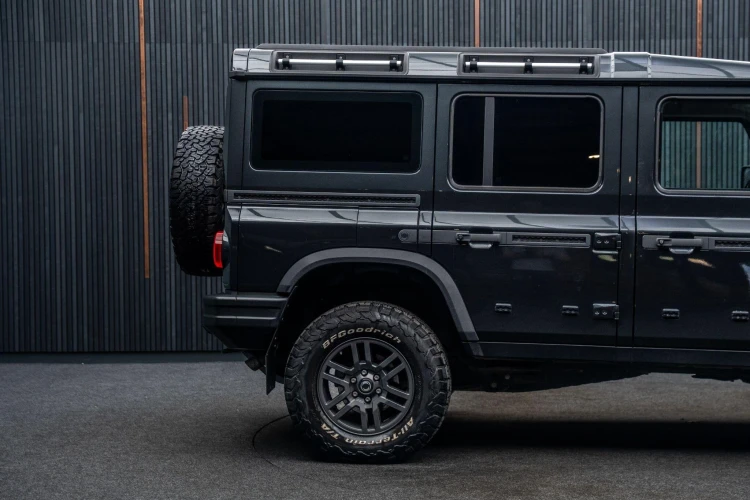 Vehicle Image 19