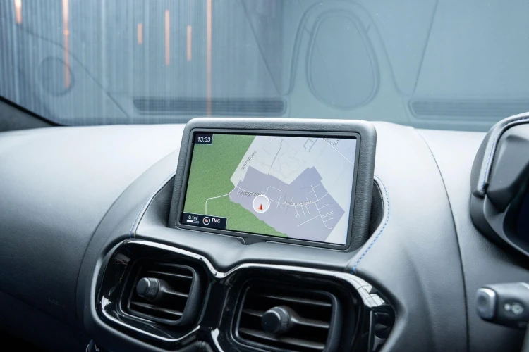 Vehicle Image 6