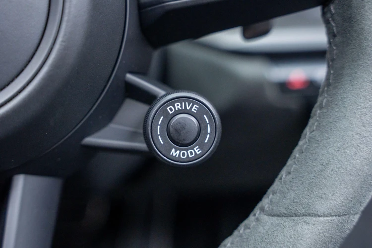 Vehicle Image 36