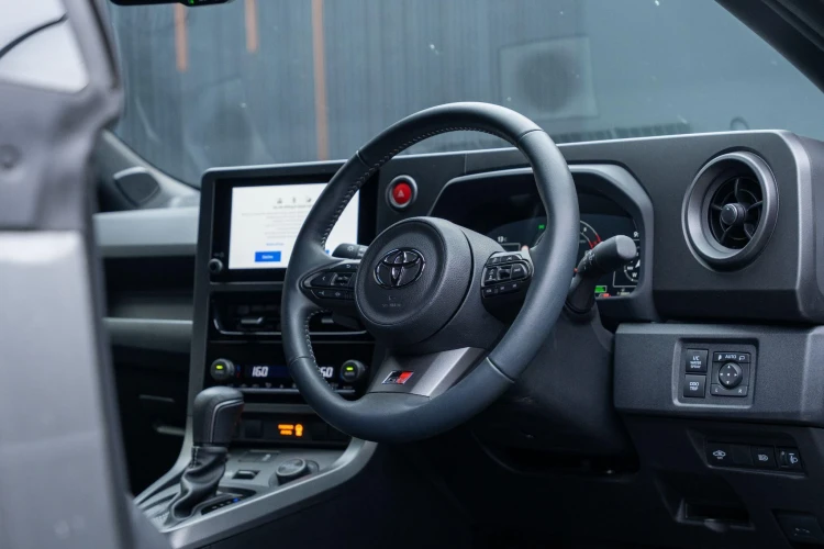 Vehicle Image 20