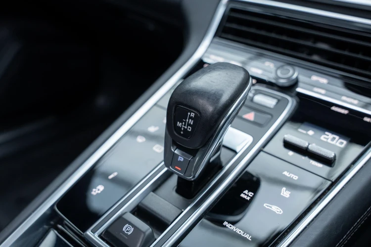 Vehicle Image 35