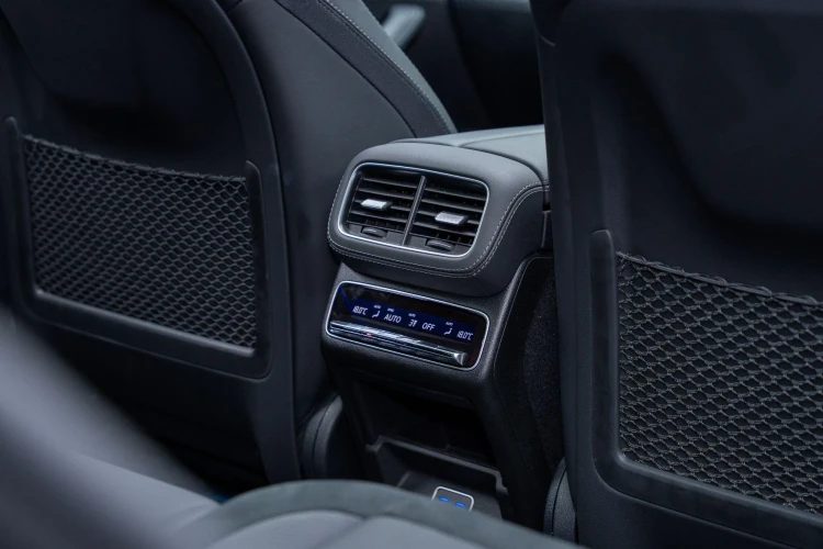 Vehicle Image 41