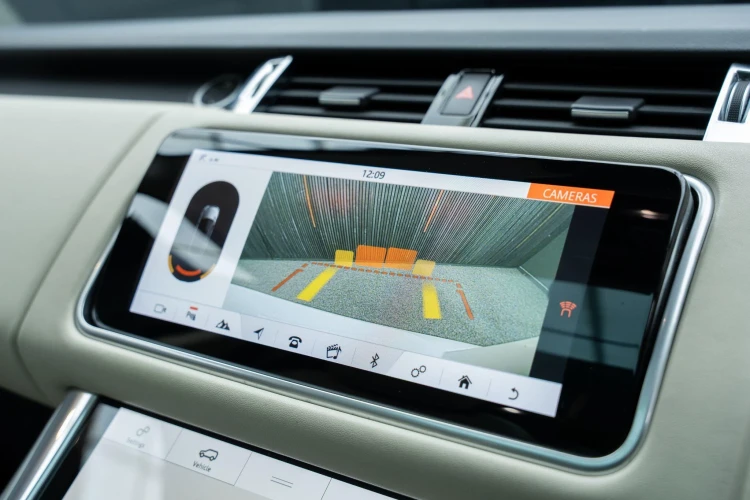 Vehicle Image 8