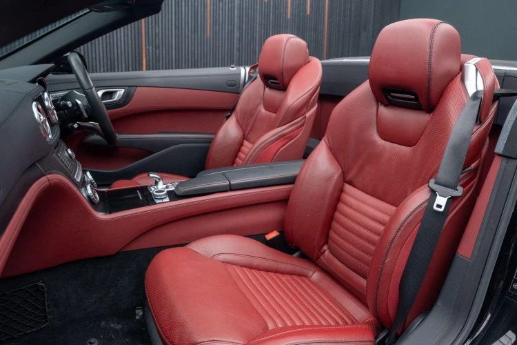 Vehicle Image 35