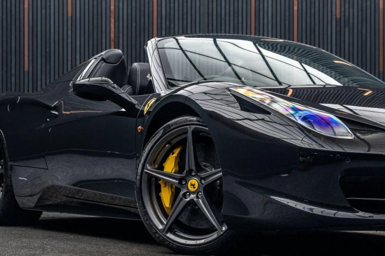 Vehicle Image 9