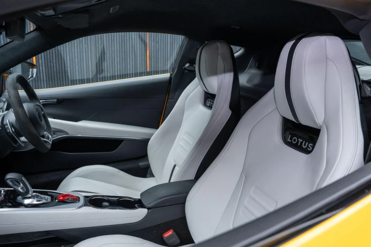 Vehicle Image 40