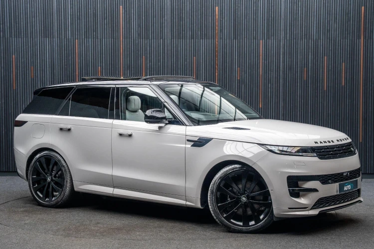 Vehicle Image 5