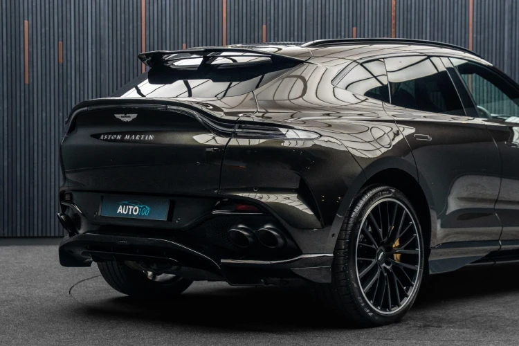Vehicle Image 21
