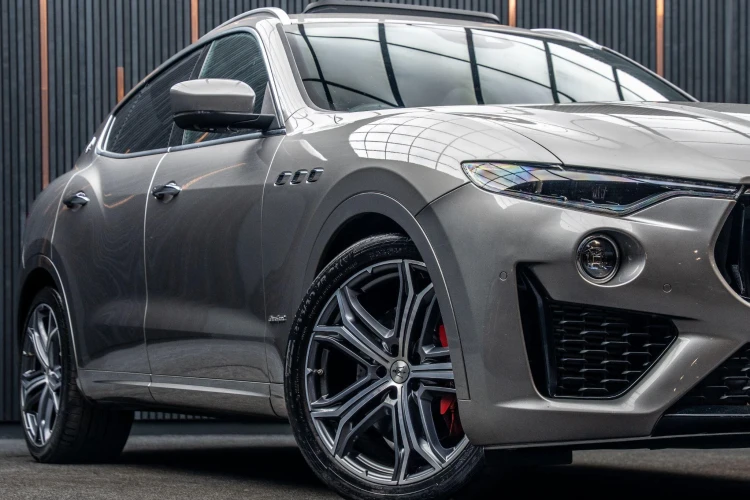 Vehicle Image 7