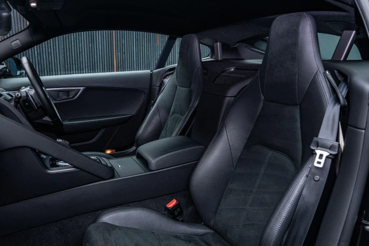 Vehicle Image 35
