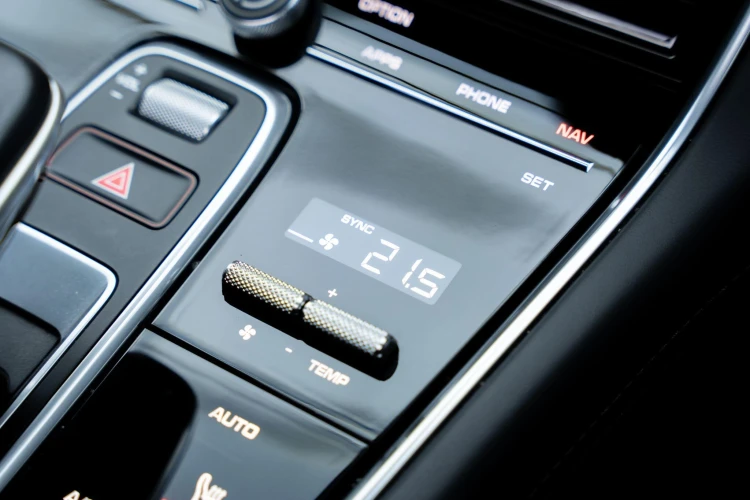 Vehicle Image 22