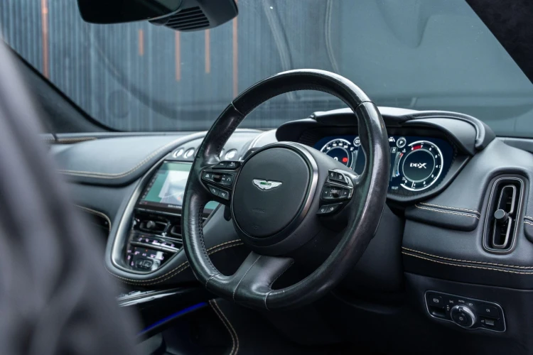Vehicle Image 35