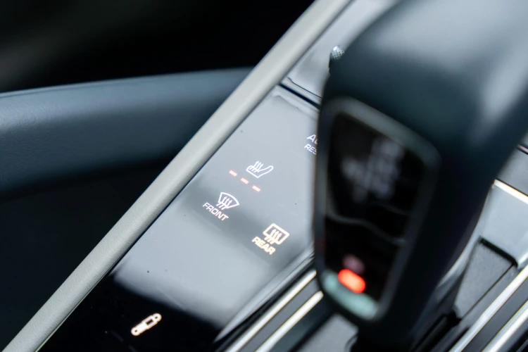 Vehicle Image 18