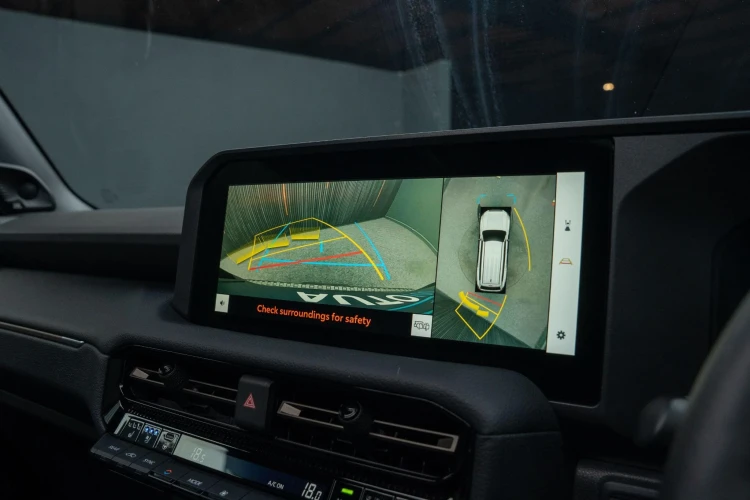 Vehicle Image 8