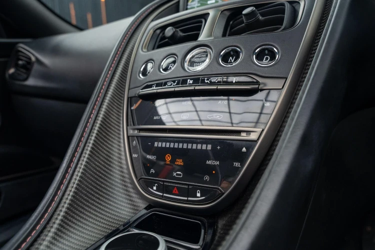 Vehicle Image 20