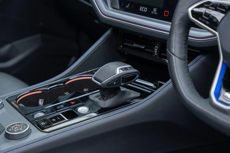 Vehicle Image 35