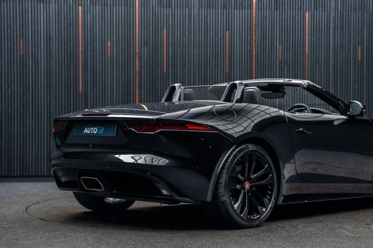 Vehicle Image 23