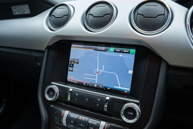 Vehicle Image 10
