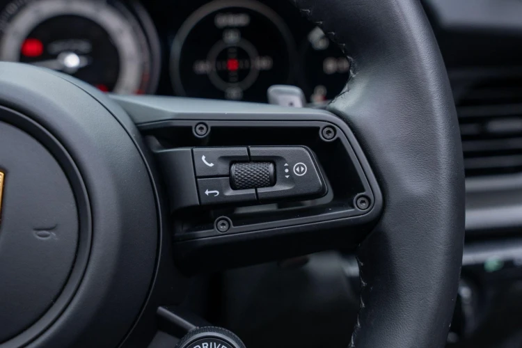 Vehicle Image 37