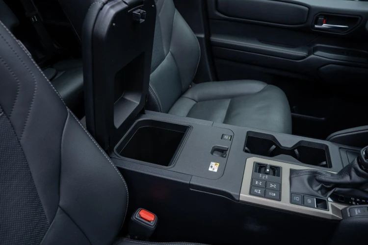 Vehicle Image 37