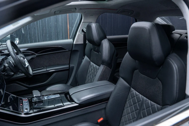 Vehicle Image 40