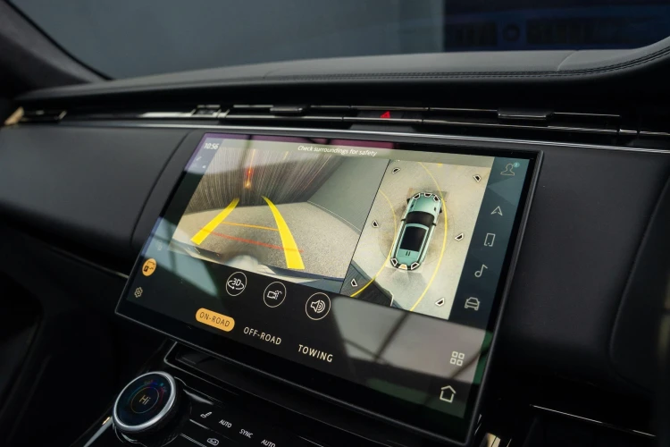 Vehicle Image 8