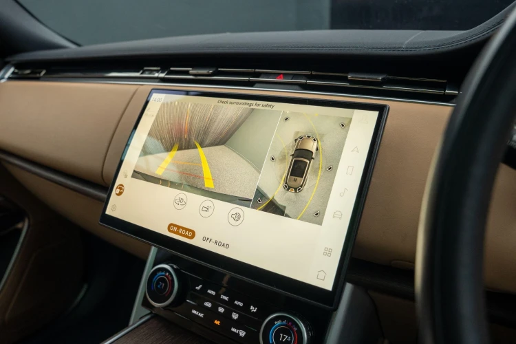 Vehicle Image 8