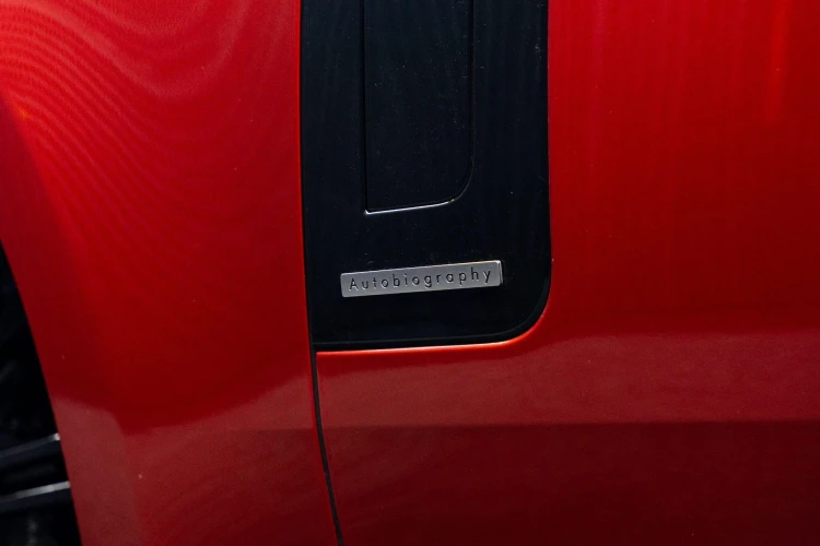 Vehicle Image 25