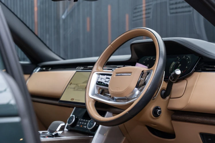 Vehicle Image 30
