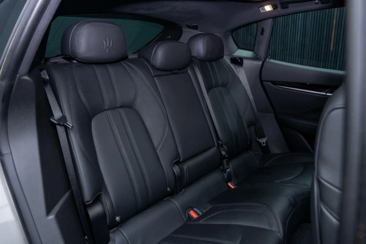 Vehicle Image 14