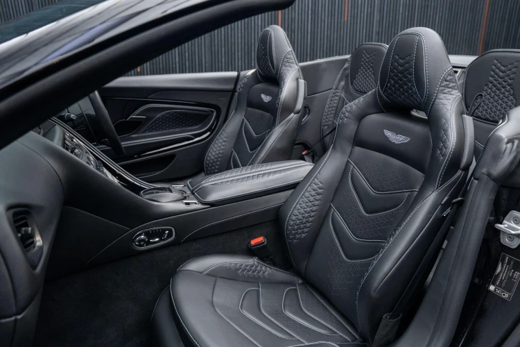 Vehicle Image 37
