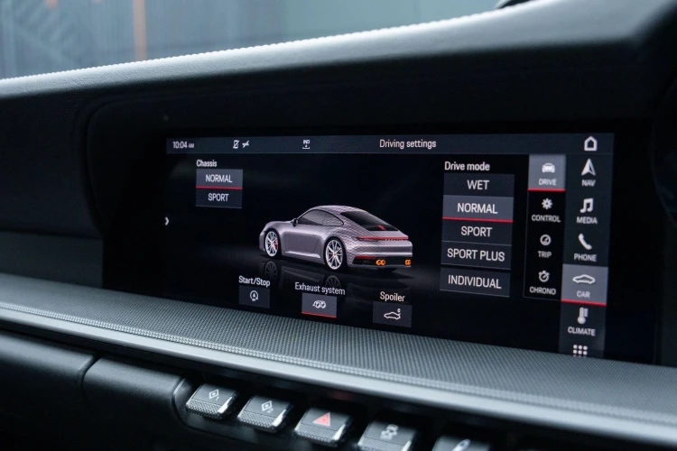 Vehicle Image 10