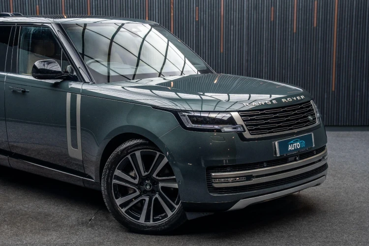 Vehicle Image 9