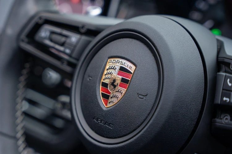 Vehicle Image 30